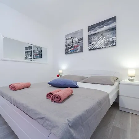 Ferienwohnung Ivy'S Cozy Corner Dubrovnik Exterior foto
